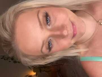 lexi_luv @ stripchat on 20230924