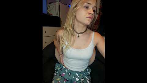 cutiepietease02 @ stripchat on 20230925