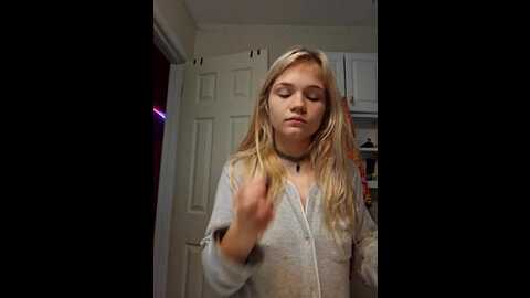 cutiepietease02 @ stripchat on 20230925