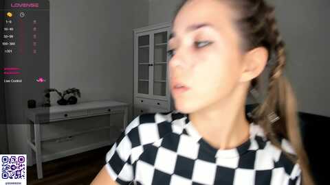 hilarybooth @ stripchat on 20230925