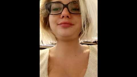 miss_reina @ stripchat on 20230925