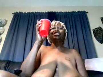 sexijelli @ stripchat on 20230925