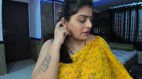 tarivishu23 @ stripchat on 20230925
