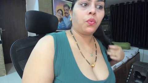 tarivishu23 @ stripchat on 20230926