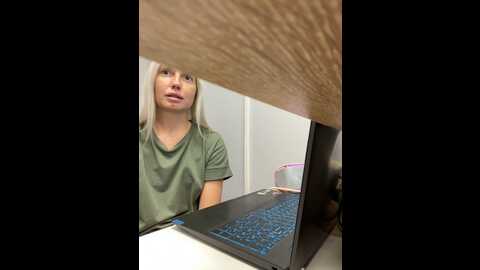 chel_sea_ @ stripchat on 20230927