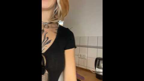 sallydinosaur @ stripchat on 20230927