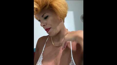 selvaggia_83 @ stripchat on 20230927
