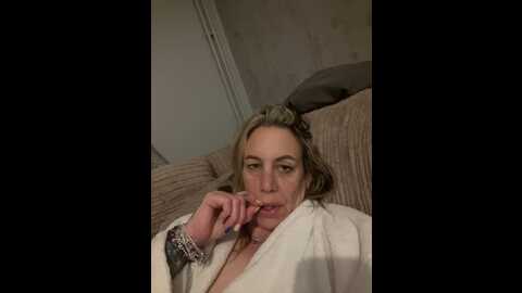 blondebitch2 @ stripchat on 20230928