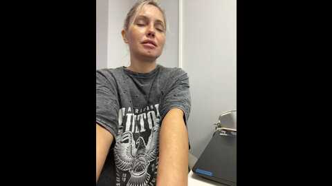 chel_sea_ @ stripchat on 20230928