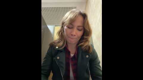 lavenderhot @ stripchat on 20230929