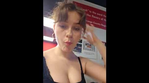maribelriver @ stripchat on 20230929