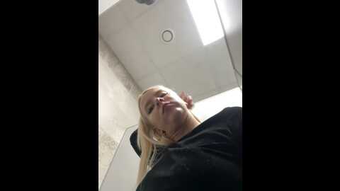 likacat @ stripchat on 20230930