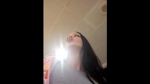 evilyn @ stripchat on 20231001