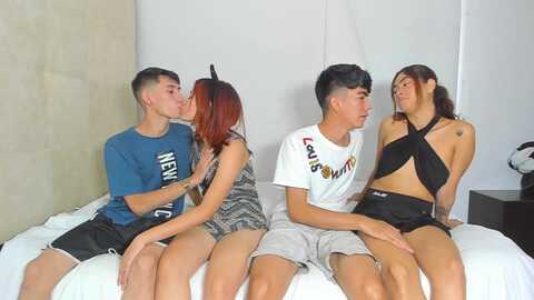 girlswetroom @ stripchat on 20231001