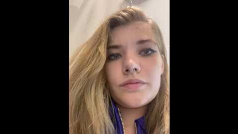 holy_tereza @ stripchat on 20231001