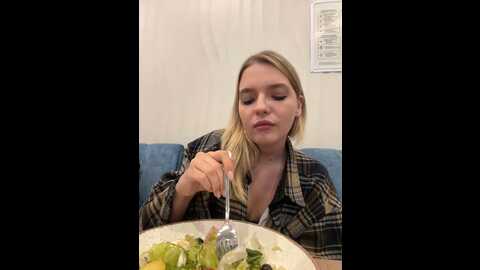 legally_blonde @ stripchat on 20231001