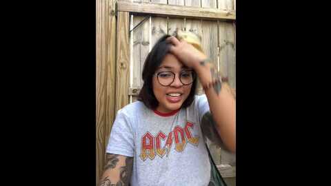 miacanela_xo @ stripchat on 20231001