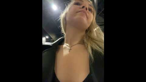 street_krystina @ stripchat on 20231001
