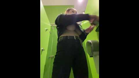 teya_moon_ @ stripchat on 20231001