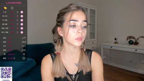 hilarybooth @ stripchat on 20231002