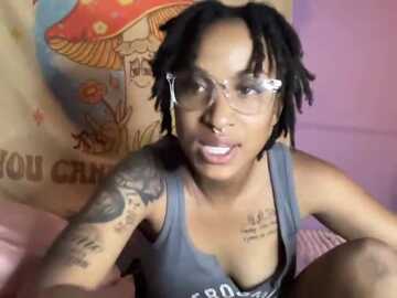 locs_of_fun @ stripchat on 20231002