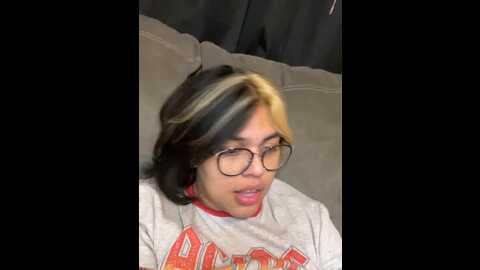 miacanela_xo @ stripchat on 20231002