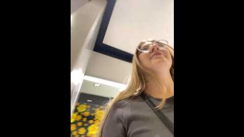 newlale @ stripchat on 20231002