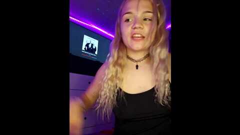 cutiepietease02 @ stripchat on 20231003
