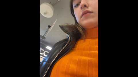 olivia_963 @ stripchat on 20231003