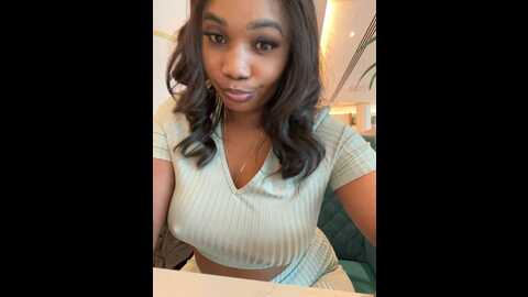 __nessa__ @ stripchat on 20231005