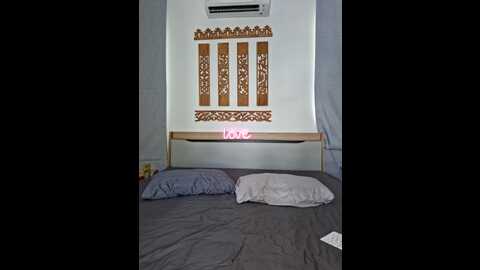 adamialni69 @ stripchat on 20231005