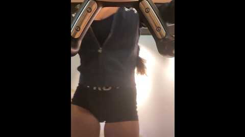 f3ckdolllucy @ stripchat on 20231005