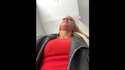 likacat @ stripchat on 20231005