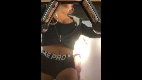 f3ckdolllucy @ stripchat on 20231006