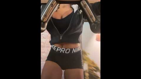 f3ckdolllucy @ stripchat on 20231006