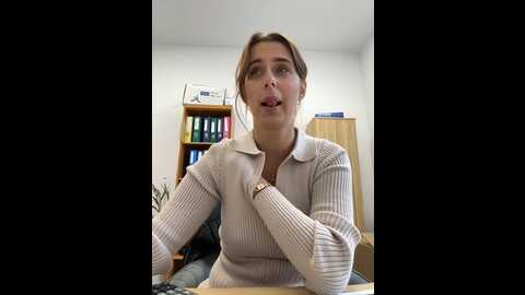 hii_lolla @ stripchat on 20231006