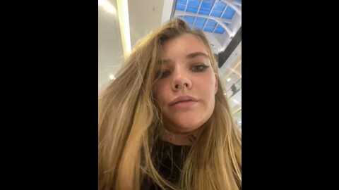 holy_tereza @ stripchat on 20231006