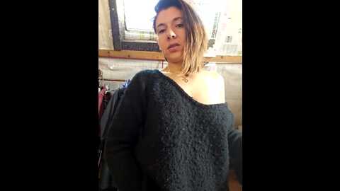 lina_lou4 @ stripchat on 20231006