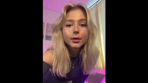 lunarase @ stripchat on 20231006