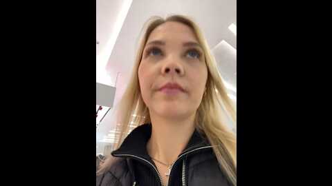 street_krystina @ stripchat on 20231006