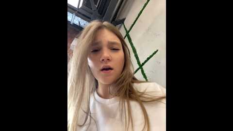 wow_dream @ stripchat on 20231006