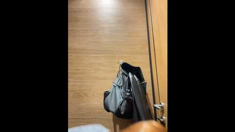 brilliant_gold @ stripchat on 20231007