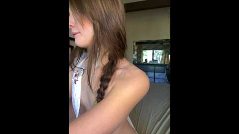 karissachantelle @ stripchat on 20231007