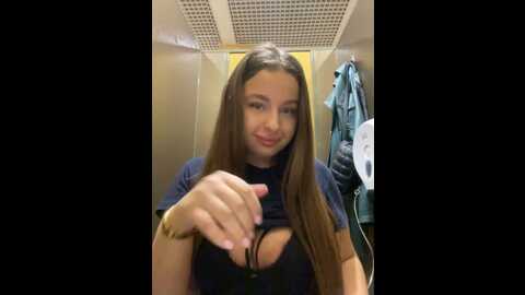 yourvalery @ stripchat on 20231007