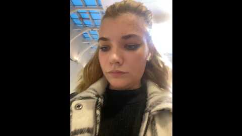 holy_tereza @ stripchat on 20231008