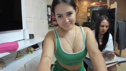 sara_fun @ stripchat on 20231008