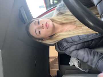 giulliaa @ stripchat on 20231009