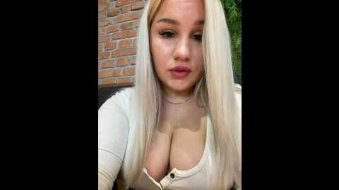 juicyevaa @ stripchat on 20231009