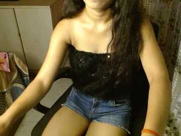 little_bb @ stripchat on 20231009