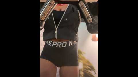 f3ckdolllucy @ stripchat on 20231010